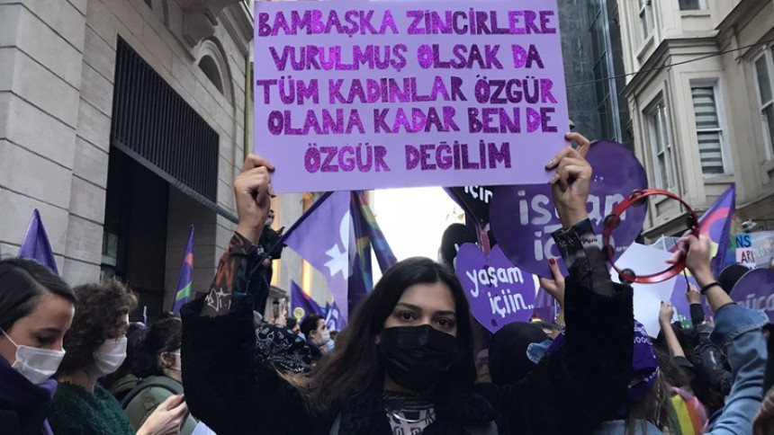 Dünyanın her yerinden kadınlar haykırıyor: “Güvende değiliz!”